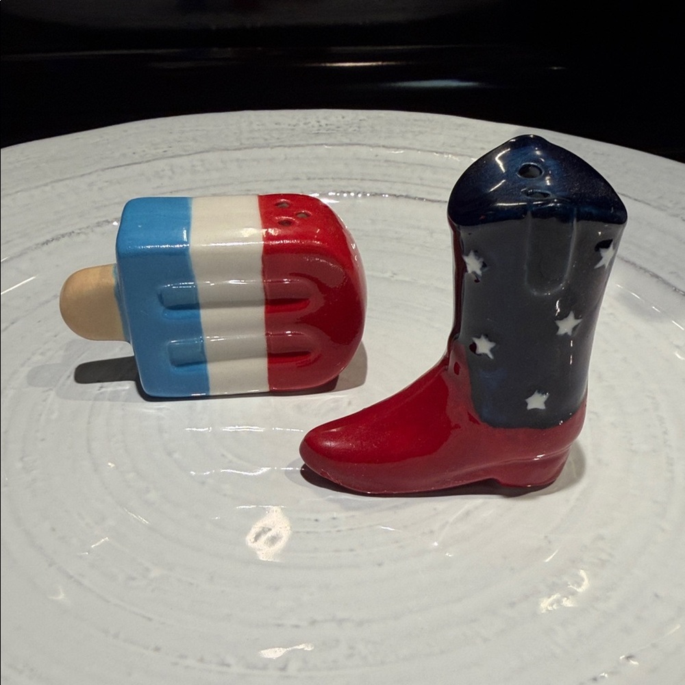 4th of July Salt & Pepper shakers